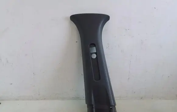 Mitsubishi Colt (B) pillar trim (top)