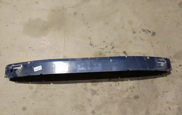 Opel Zafira B Front bumper cross member 24460537 2.4460537