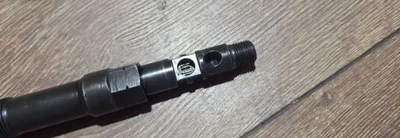 Ford Mondeo Mk III Fuel injector Rm4s7qbd