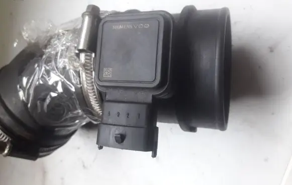 Opel Zafira B Mass air flow meter