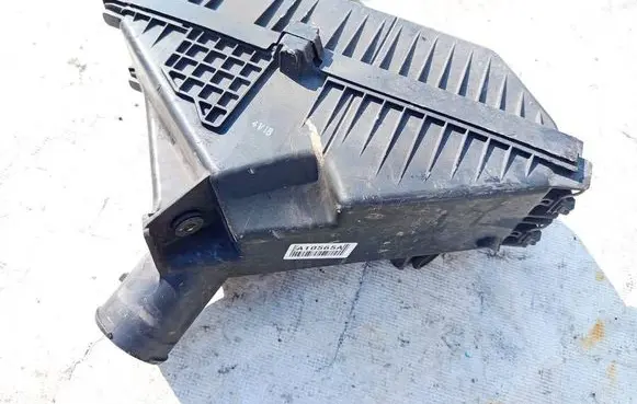 Honda Accord Air filter box 