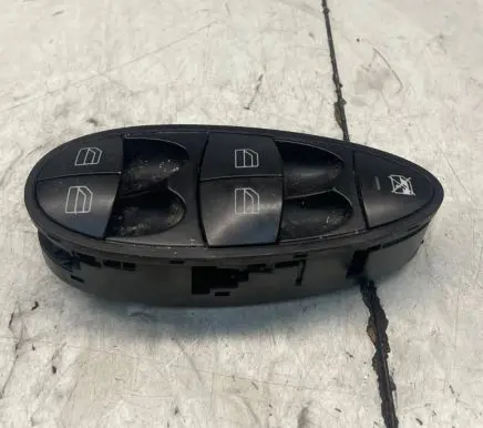 Mercedes-Benz E W211 Electric window control switch A2118213679 SWF502159