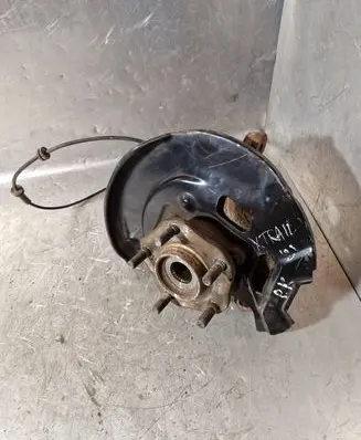 Nissan X-Trail T32 Front wheel hub