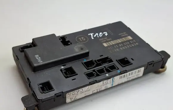 Mercedes-Benz CLS C219 Door control unit/module 2198200626
