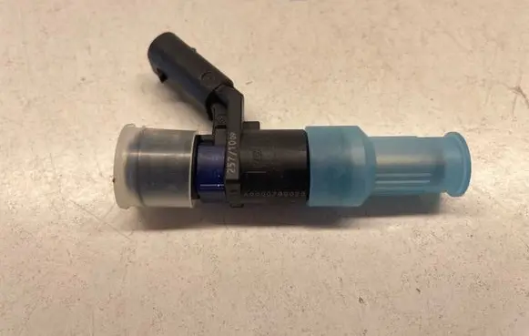 Mercedes-Benz SLK AMG R171 Fuel injector A0000789023 0000789023