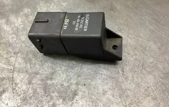 Glow plug pre-heat relay