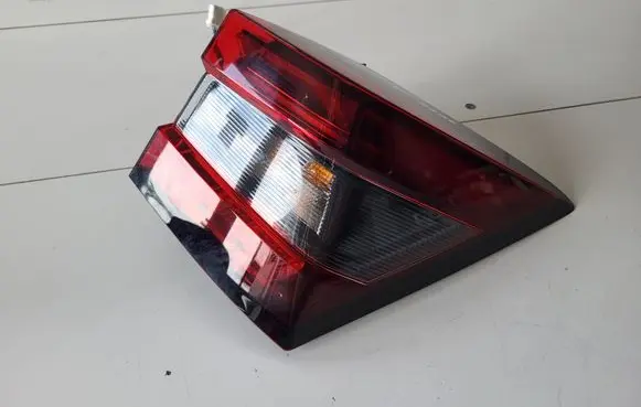 Nissan Juke II F16 Rear/tail lights
