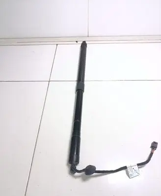 Volvo XC60 Tailgate strut 32357572 05082022 233635