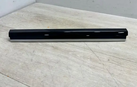 Porsche Cayenne (92A) Dashboard glove box trim 7P5857222P 958552222006BB 26J4241