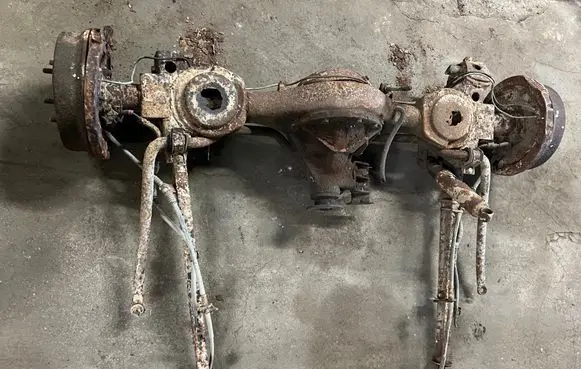 Hyundai Galloper Rear axle beam with reductor 