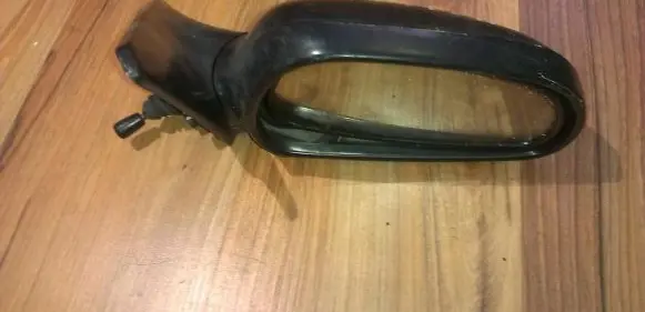 Mazda 626 Front door electric wing mirror e13010519