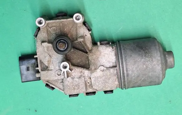 Wiper motor