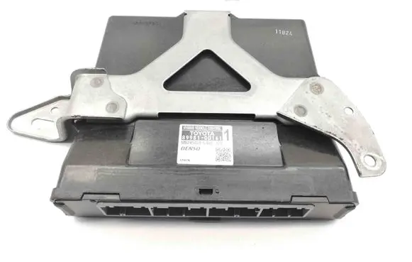 Toyota Yaris Other devices 899810D161
