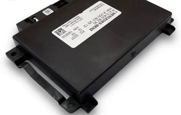 Mercedes-Benz E W213 Central body control module S2306 A2139008330