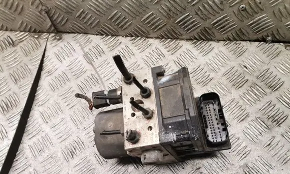 Volkswagen PASSAT B5.5 ABS Pump 4B0614517G