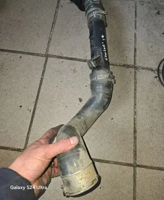 Intercooler hose/pipe