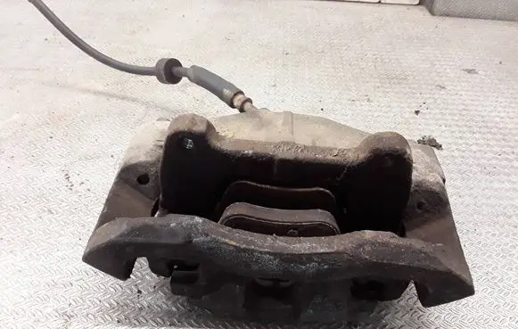 Volvo XC90 Front brake caliper
