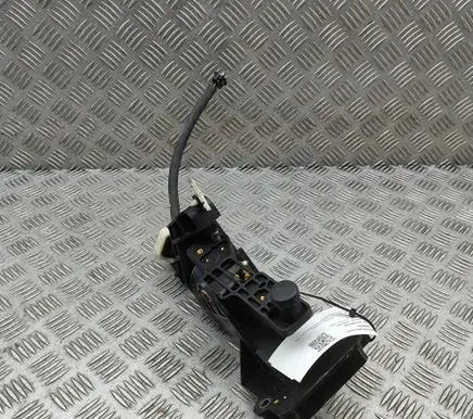 Jaguar XJ X350 Accelerator throttle pedal 2W939F836CD