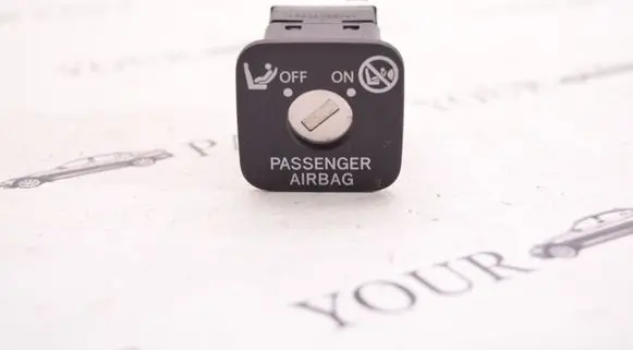 Lexus IS 220D-250-350 Passenger airbag on/off switch 1672F62