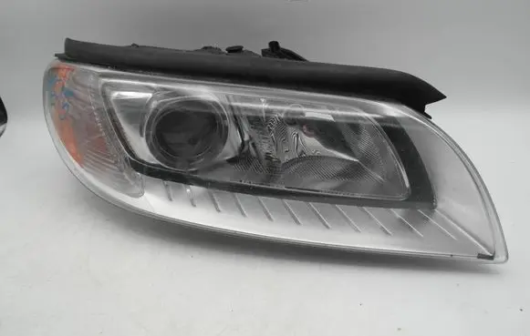 Volvo V70 Headlight/headlamp 31283916 6336200000
