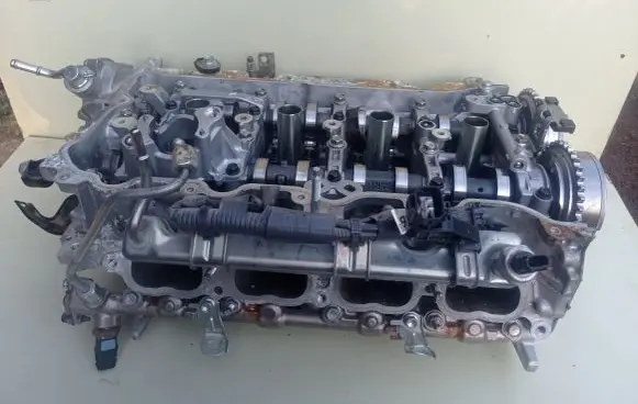 Lexus NX Engine head 