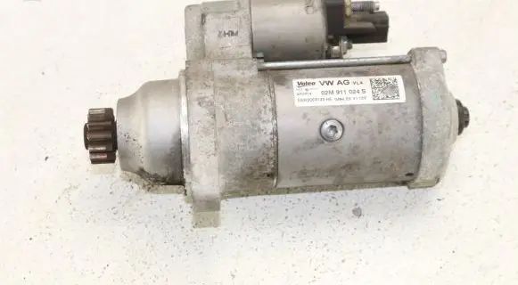 Volkswagen Golf VII Starter motor 02M911024S