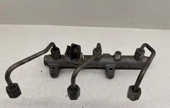 Audi A4 S4 B8 8K Fuel main line pipe 059130089AH