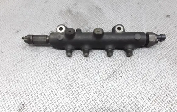 Fuel main line pipe