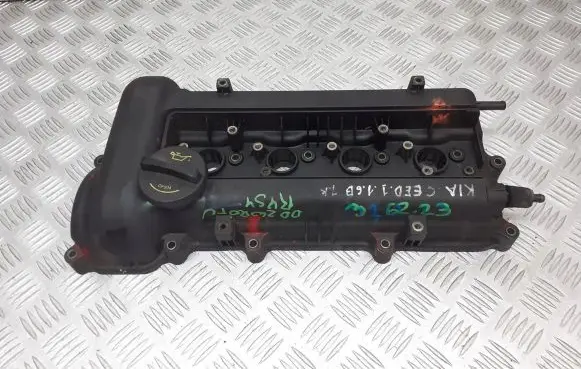 KIA Ceed Rocker cam cover 22410-2B000
