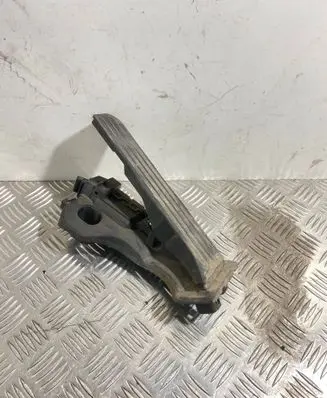 Audi A3 S3 8P Accelerator throttle pedal 1K1721503P