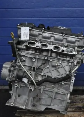 Toyota C-HR I Engine swap 2ZR-FXE