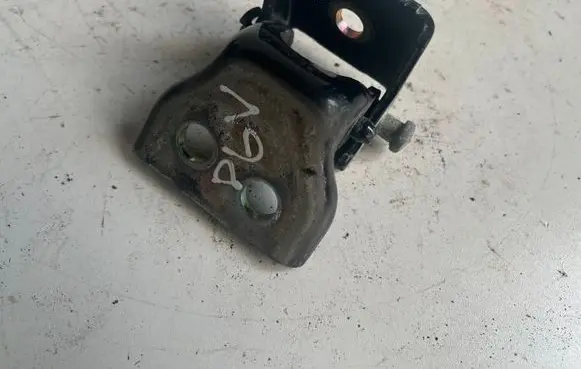 Peugeot 407 Rear door upper hinge