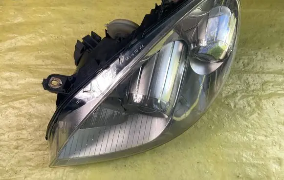 Mercedes-Benz B W245 Headlight/headlamp A1698207961 0301247601 1305630718