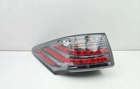 Lexus CT 200H Rear/tail lights A048960 0213043