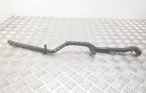 Volkswagen Touareg I Engine coolant pipe/hose