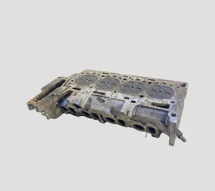 BMW 1 E81 E87 Engine head 7797678