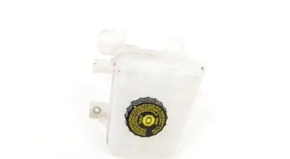 Lexus RX 450H Brake fluid reservoir 