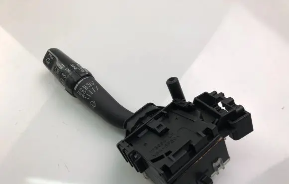 Toyota Avensis T250 Indicator stalk 173654