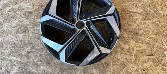 R19 alloy rim