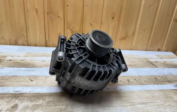 Volkswagen PASSAT CC Generator/alternator 06J903023C 308028943 2606237A