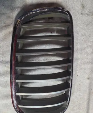 BMW X5 E70 Front bumper upper radiator grill 7157688 15671610