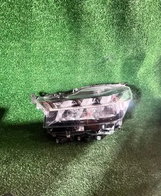 Suzuki SX4 S-Cross Headlight/headlamp 6429L00084