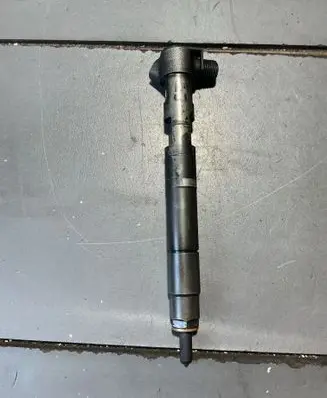 Mercedes-Benz E W212 Fuel injector A6510704987