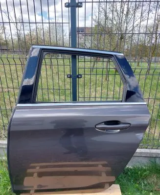 Peugeot 308 Rear door