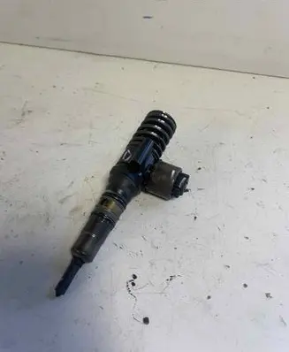 Fuel injector