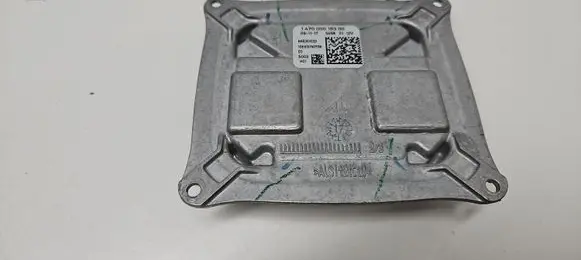 Chrysler Pacifica Headlight ballast module Xenon 147000015300