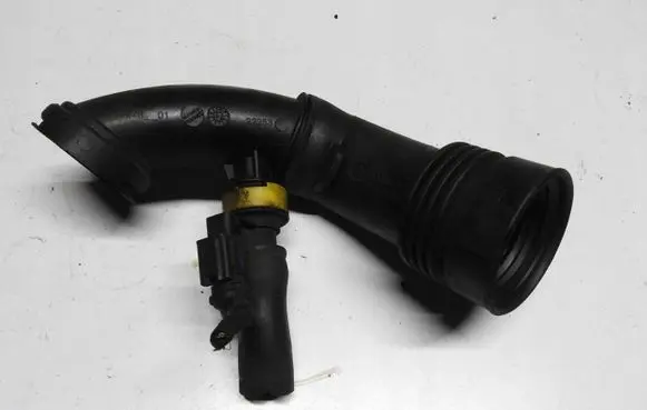 Citroen DS4 Intercooler hose/pipe 9683725080