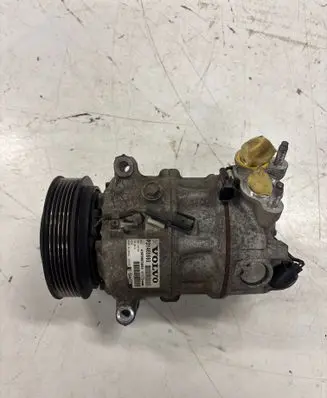 Volvo V60 Air conditioning (A/C) compressor (pump) 31469968 4909803604