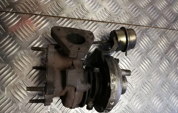 Audi A4 S4 B5 8D Turbo 4540972 DC200169F 028145702