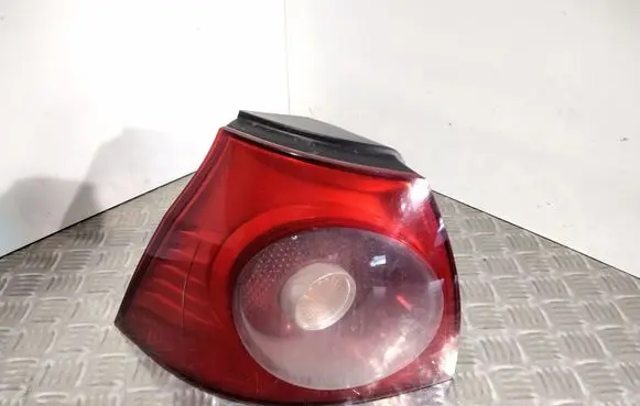 Volkswagen Golf V Rear/tail lights 1K6945095E